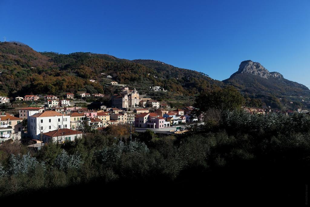Locanda Piemontese Calice Ligure Exteriör bild